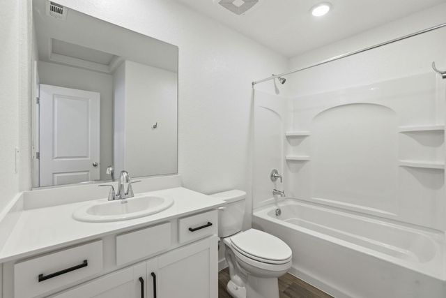 1251 Leonhardt Loop, Lincoln, CA 95648
