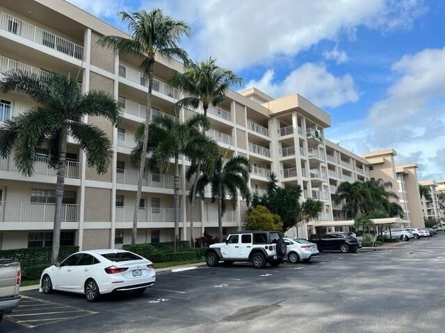 3001 S Course Drive 403, Pompano Beach, FL 33069