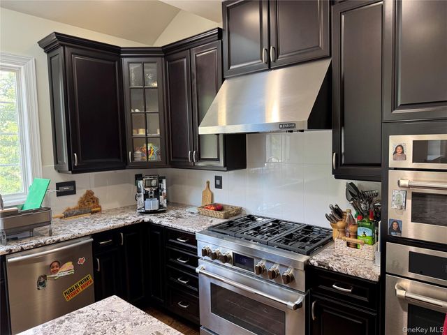 12 Birch Hill Road, Scarsdale, NY 10583