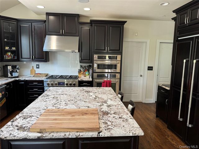 12 Birch Hill Road, Scarsdale, NY 10583