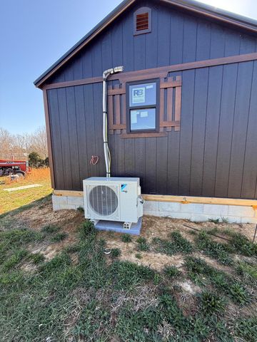 146 Oaks Road, Russell Springs, KY 42642