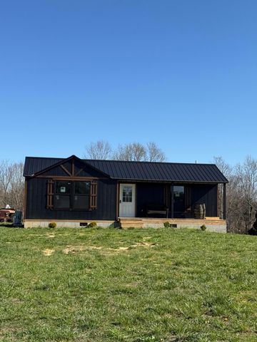 146 Oaks Road, Russell Springs, KY 42642