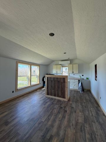 146 Oaks Road, Russell Springs, KY 42642