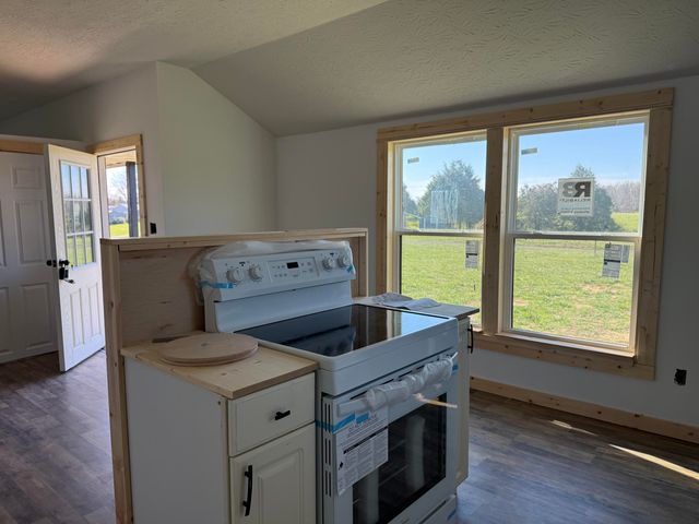 146 Oaks Road, Russell Springs, KY 42642