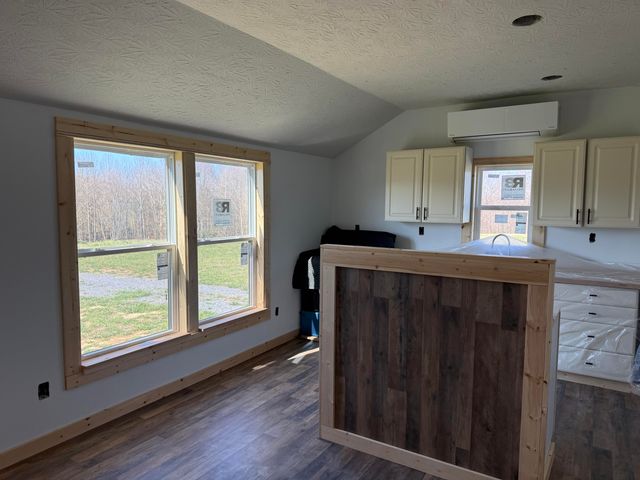 146 Oaks Road, Russell Springs, KY 42642