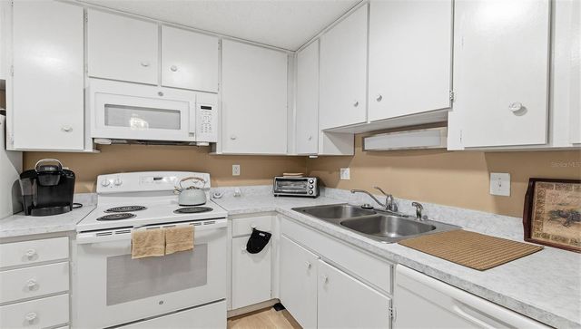 2700 BAYSHORE BOULEVARD 1307, Dunedin, FL 34698