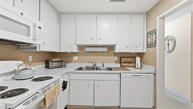 2700 BAYSHORE BOULEVARD 1307, Dunedin, FL 34698