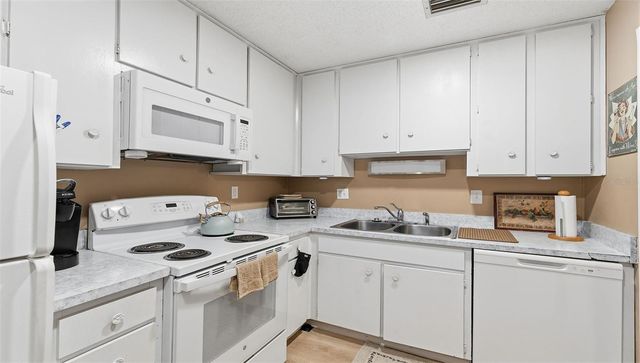 2700 BAYSHORE BOULEVARD 1307, Dunedin, FL 34698