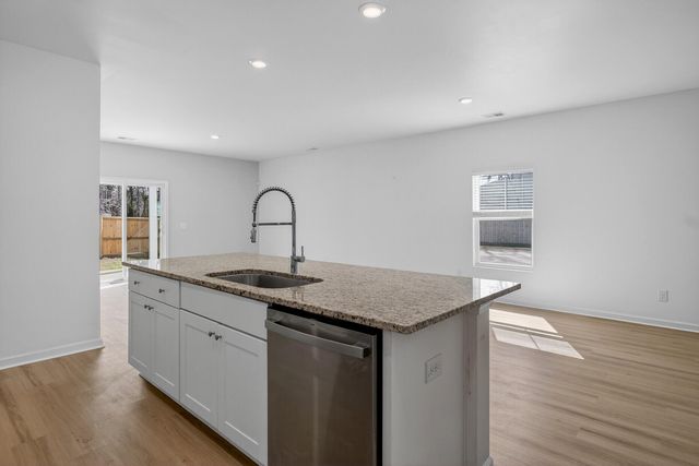 432 Minim Street, Charleston, SC 29414