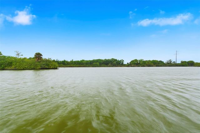 3022 JACKSON DRIVE, Holiday, FL 34691