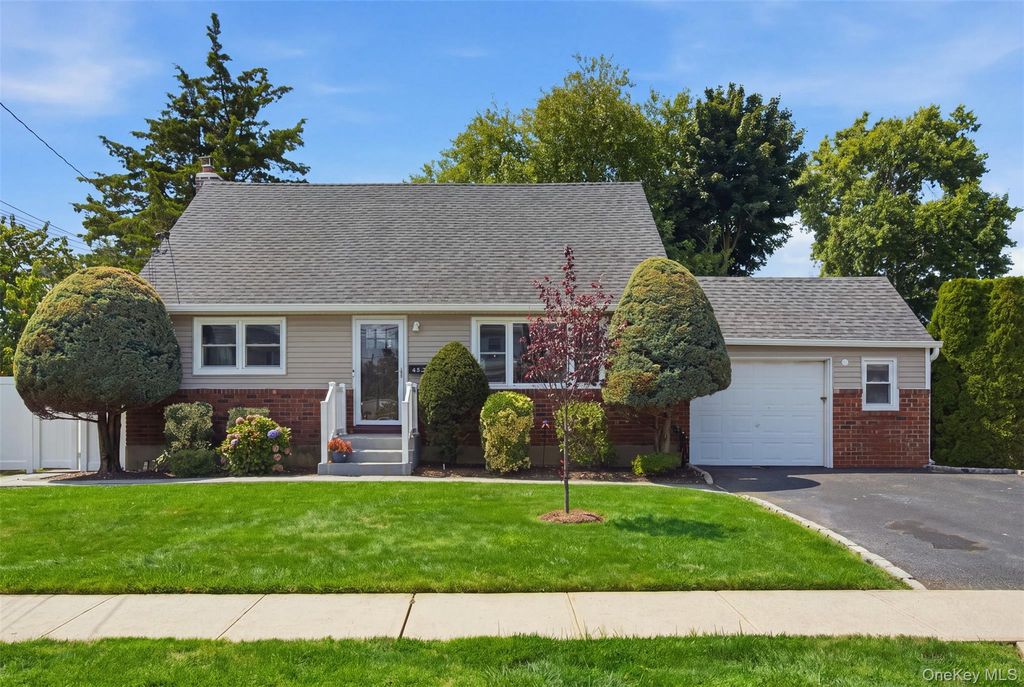 430 Hilda Street, East Meadow, NY 11554 — exterior