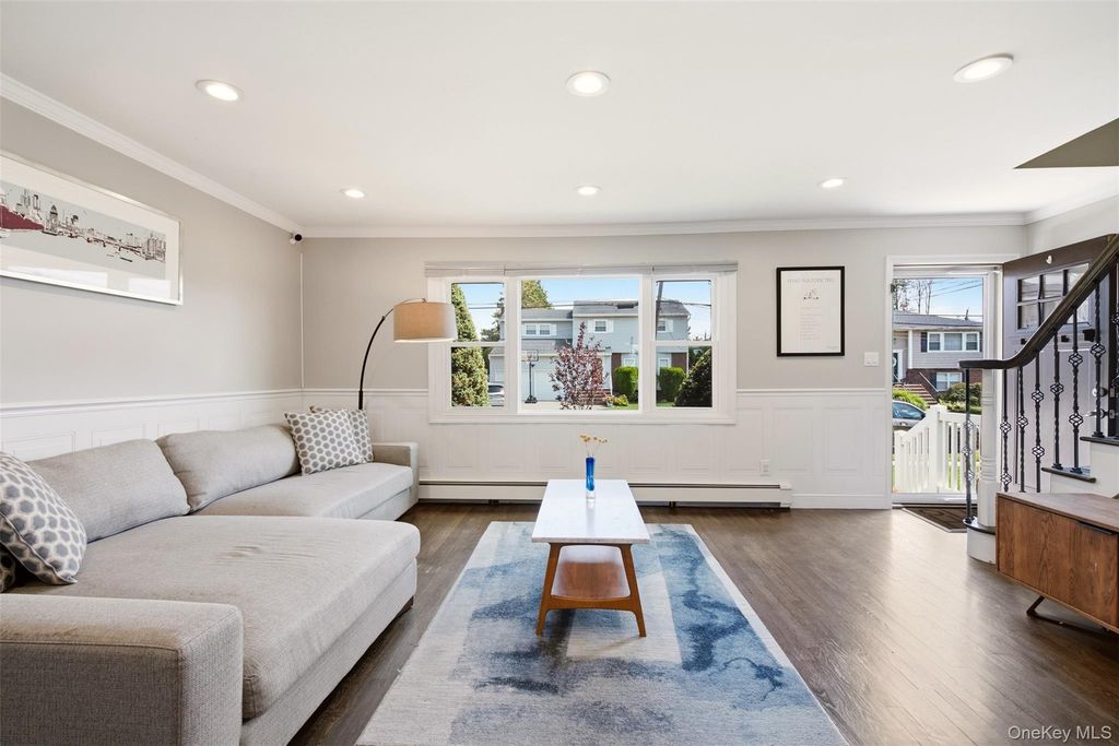 430 Hilda Street, East Meadow, NY 11554 — photo 2