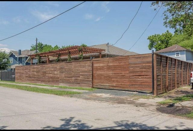 4121 Rusk Street, Houston, TX 77023