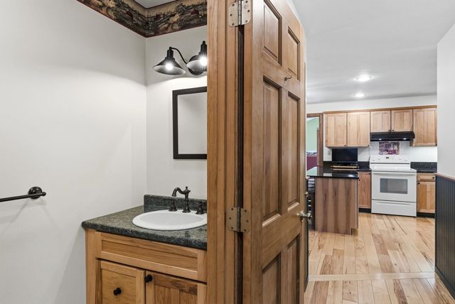 166 Amherst Street, Amherst, NH 03031