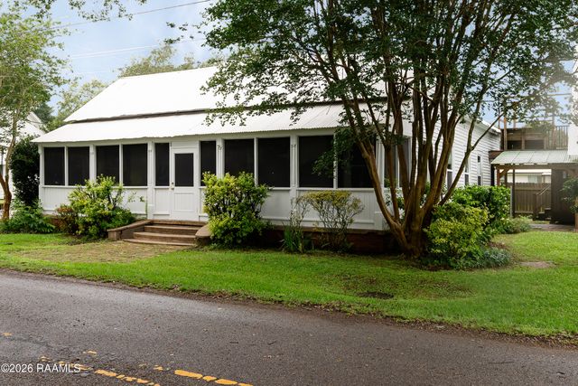 110 S Lee Avenue, Broussard, LA 70518