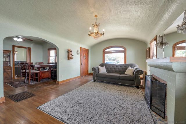 4817 Biona Drive, San Diego, CA 92116