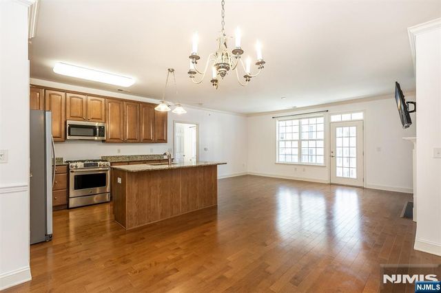 98 Quarry Drive B2, Woodland Park, NJ 07424