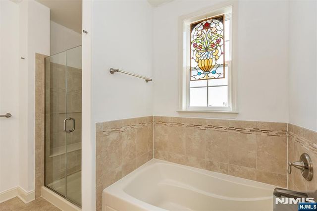 98 Quarry Drive B2, Woodland Park, NJ 07424