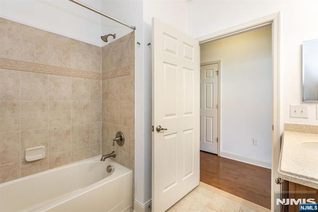 98 Quarry Drive B2, Woodland Park, NJ 07424