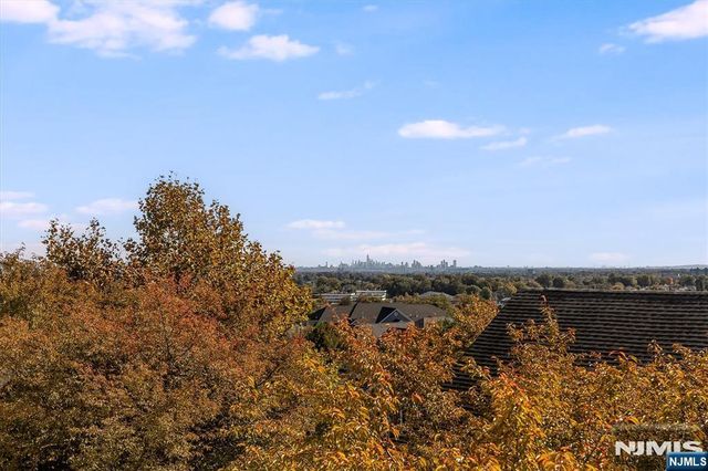 98 Quarry Drive B2, Woodland Park, NJ 07424