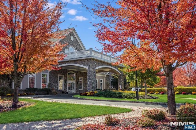 98 Quarry Drive B2, Woodland Park, NJ 07424