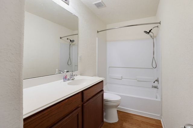 5739 Texas Cyn, San Antonio, TX 78252