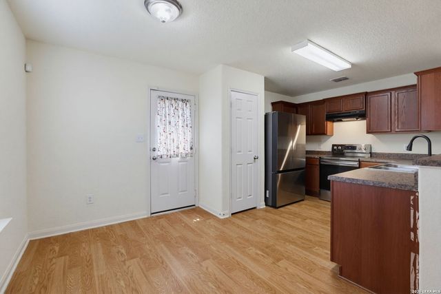 5739 Texas Cyn, San Antonio, TX 78252