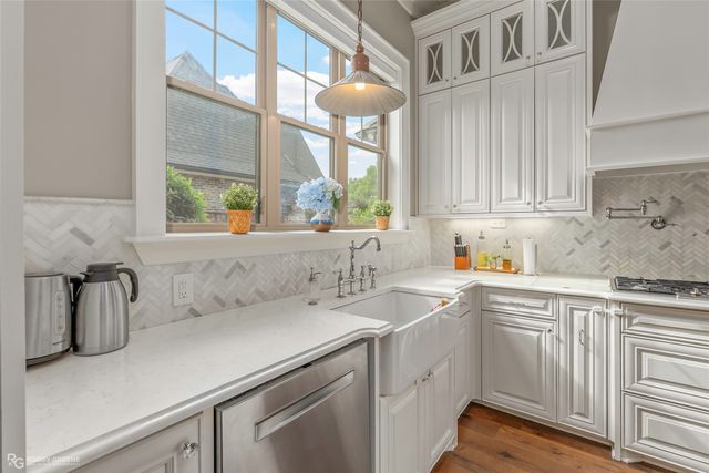 106 Vieux Carre, Bossier City, LA 71111