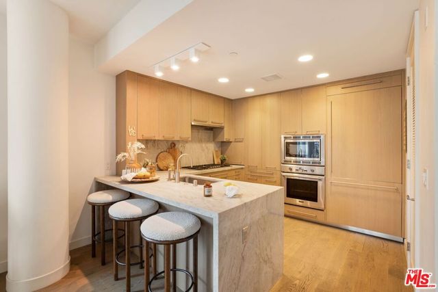 1755 Ocean Avenue 412, Santa Monica, CA 90401