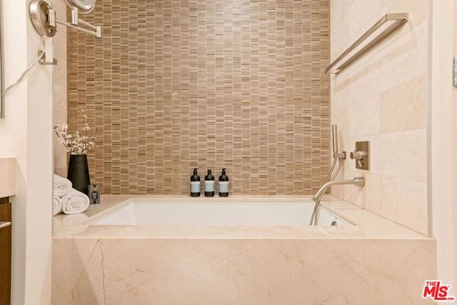 1755 Ocean Avenue 412, Santa Monica, CA 90401