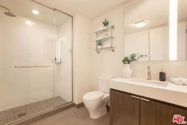 1755 Ocean Avenue 412, Santa Monica, CA 90401