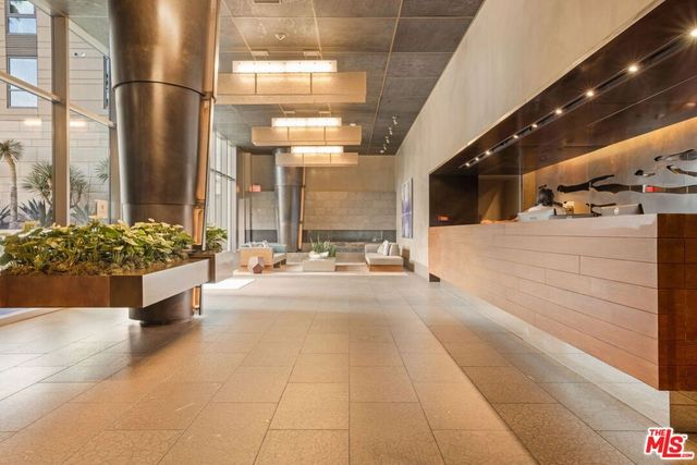 1755 Ocean Avenue 412, Santa Monica, CA 90401