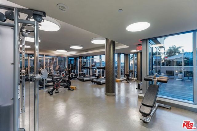 1755 Ocean Avenue 412, Santa Monica, CA 90401