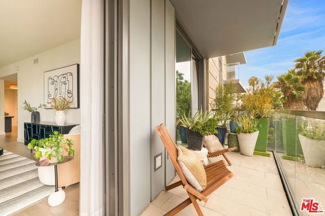 1755 Ocean Avenue 412, Santa Monica, CA 90401