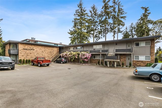 255 SW 154th Street, Burien, WA 98166