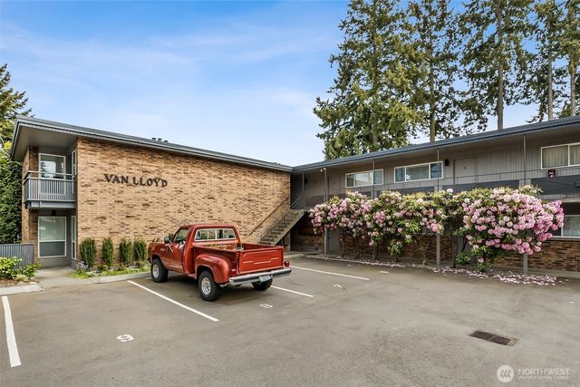 255 SW 154th Street, Burien, WA 98166