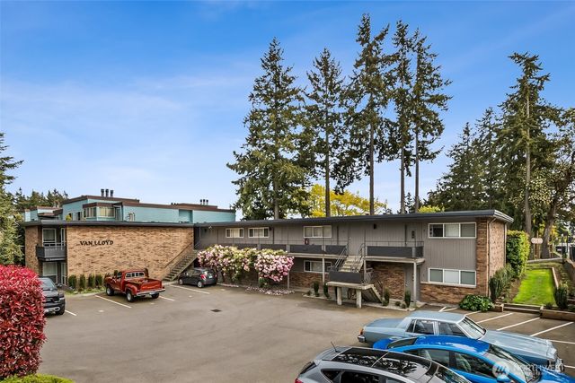 255 SW 154th Street, Burien, WA 98166