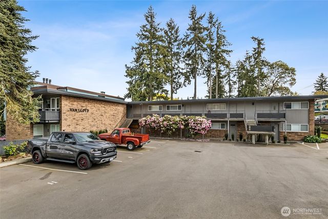 255 SW 154th Street, Burien, WA 98166