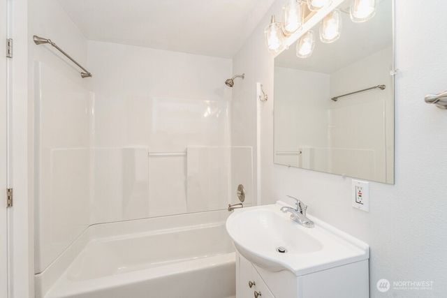 255 SW 154th Street, Burien, WA 98166