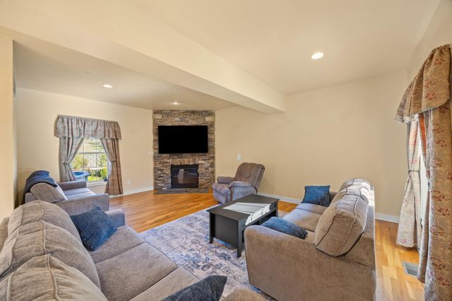 876 Boyers Chapel Road, Sadieville, KY 40370