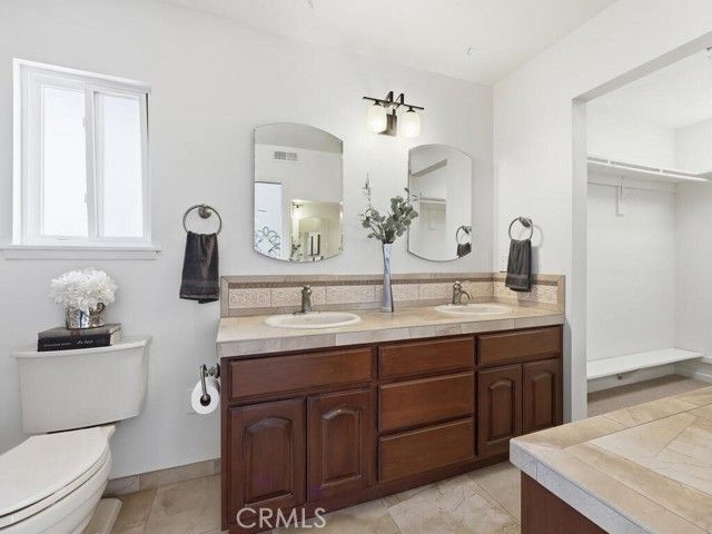 24741 Calle El Toro Grande, Lake Forest (el Toro), CA 92630