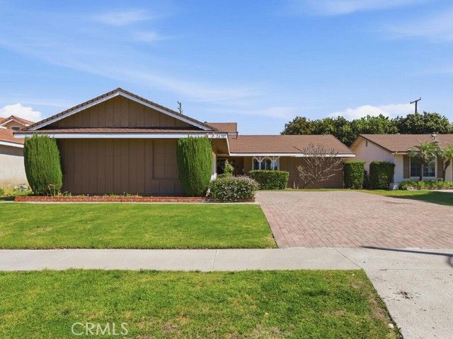 24741 Calle El Toro Grande, Lake Forest (el Toro), CA 92630