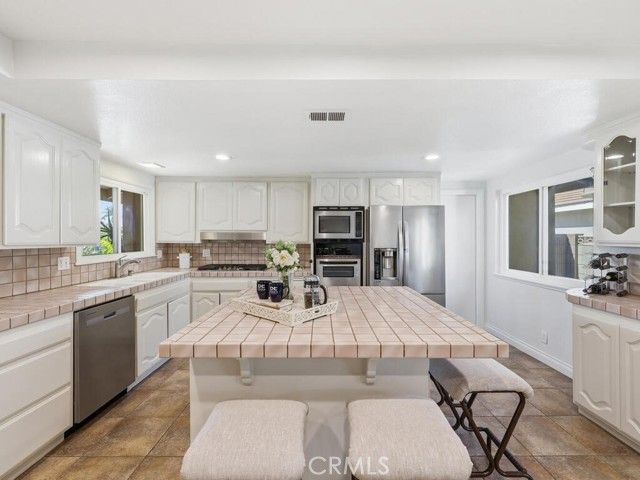 24741 Calle El Toro Grande, Lake Forest (el Toro), CA 92630