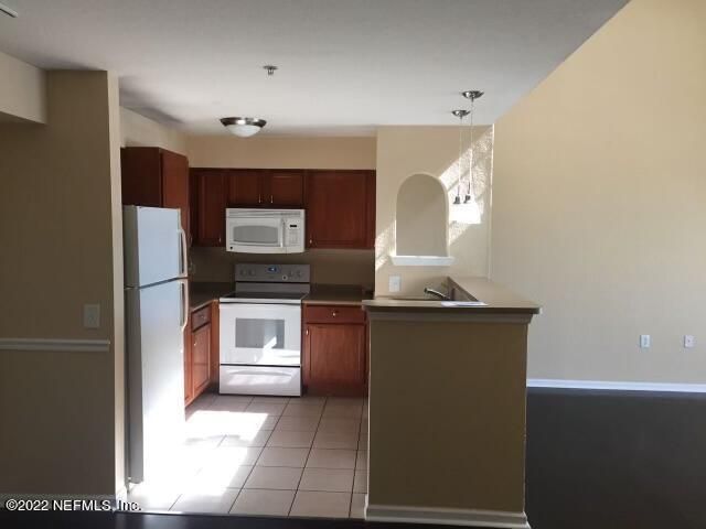 8550 TOUCHTON Road 636, Jacksonville, FL 32216