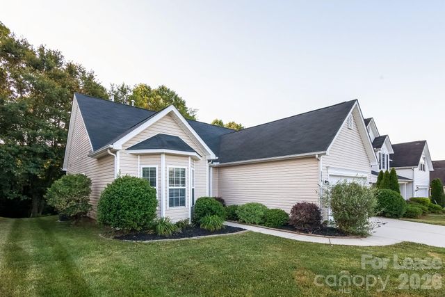 2873 Island Point Drive NW, Concord, NC 28027