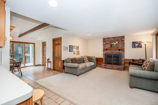 9 Gretel Lane, Simsbury, CT 06070