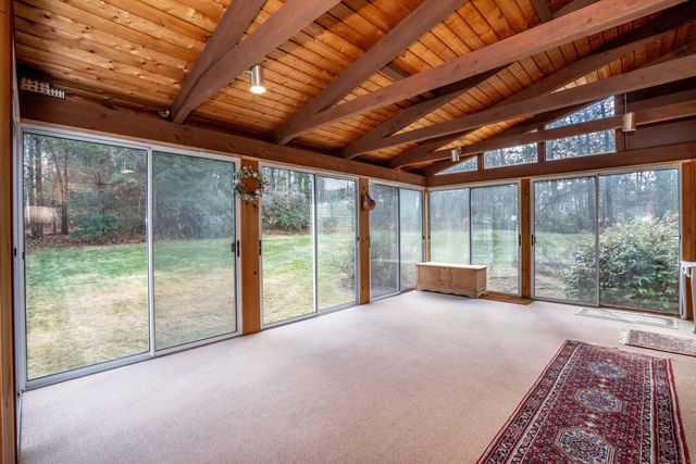 9 Gretel Lane, Simsbury, CT 06070