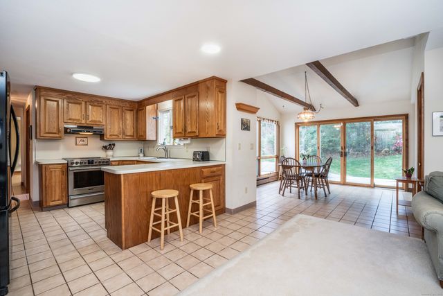 9 Gretel Lane, Simsbury, CT 06070