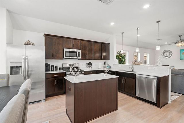 9827 Kingston Liberty Lane, Baytown, TX 77521