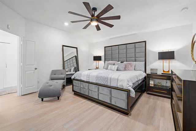 9827 Kingston Liberty Lane, Baytown, TX 77521